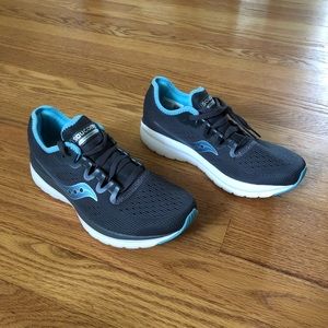 Saucony Versaform Flare Grey & Blue Shoe